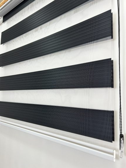 Siyah Pileli Zebra Perde Ev&Ofis Perdesi Aluminyum Sistem